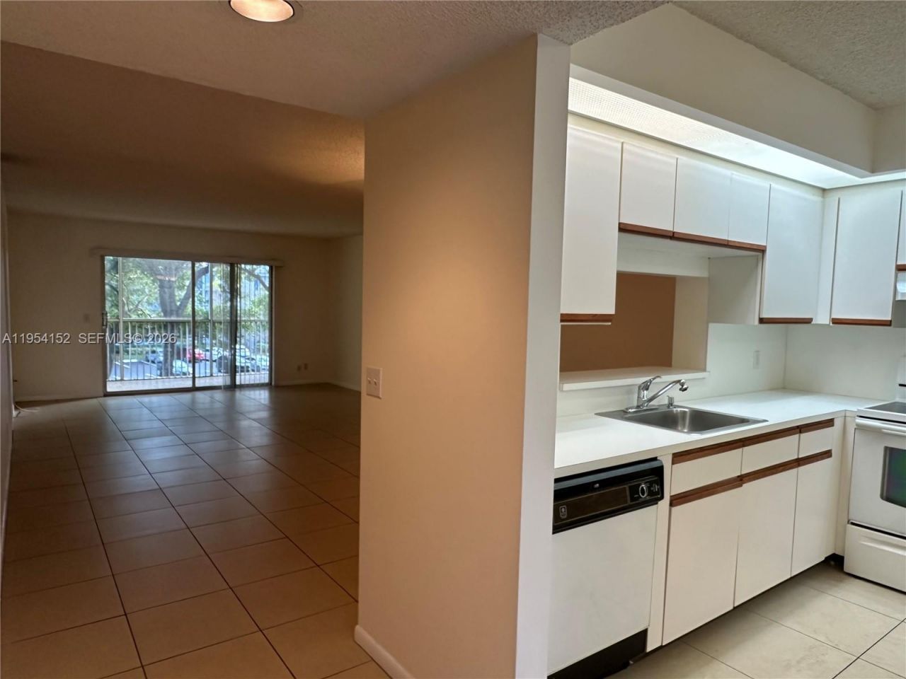 12600 SW 5th Ct, Unit 306L, Pembroke Pines, FL 33027 Photo