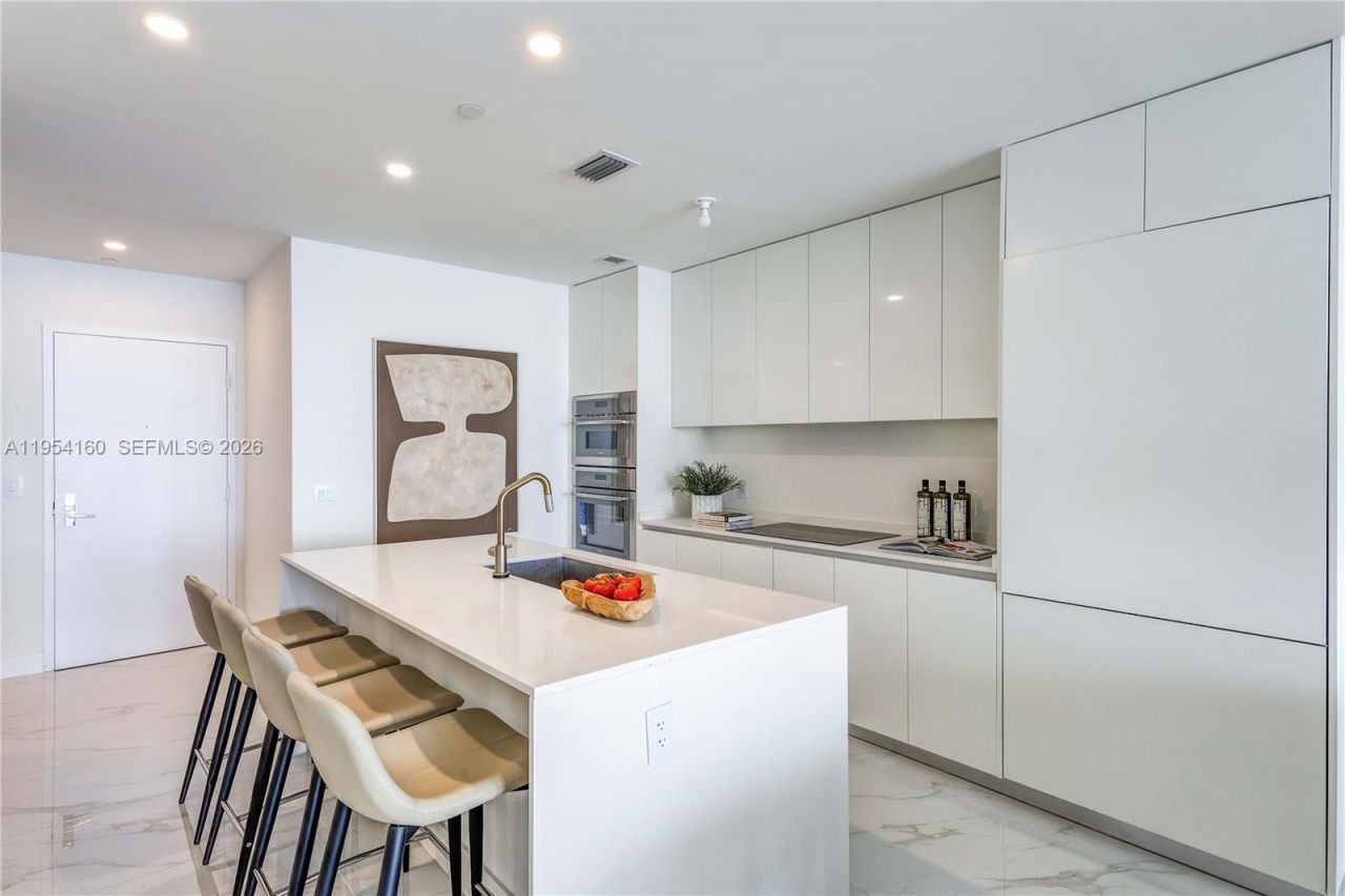 700 NE 24 St, Unit 1802, Miami, FL 33137 Photo