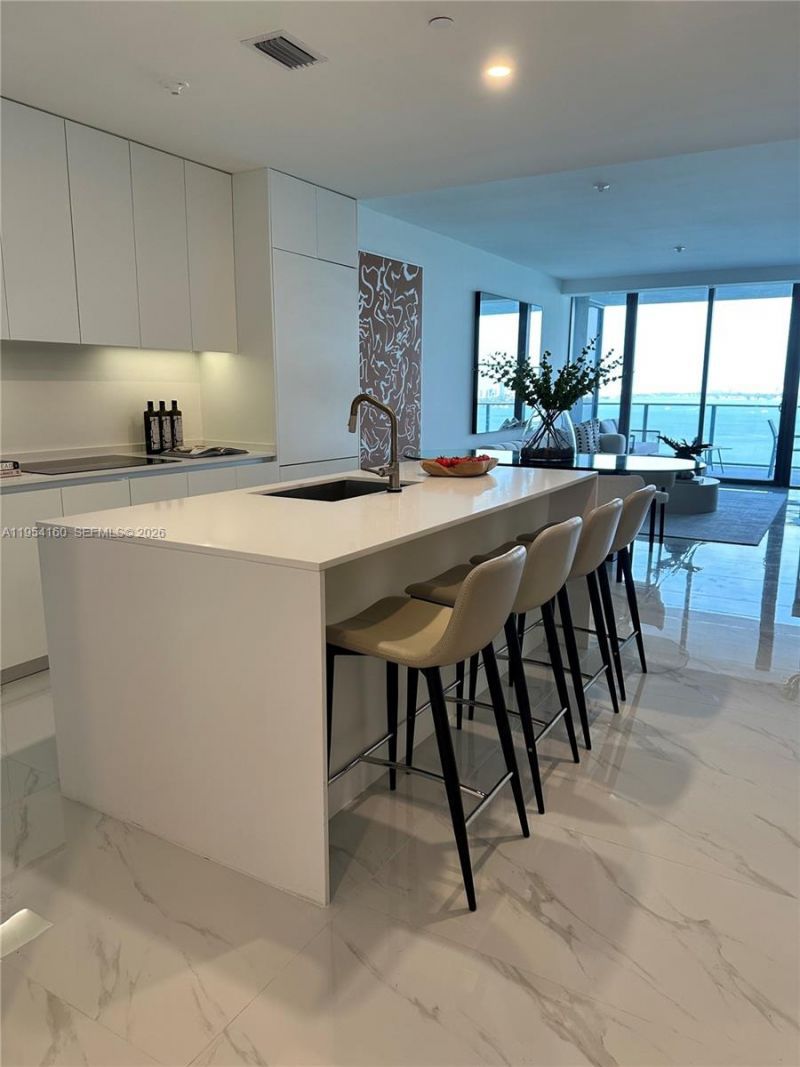 700 NE 24 St, Unit 1802, Miami, FL 33137 Photo