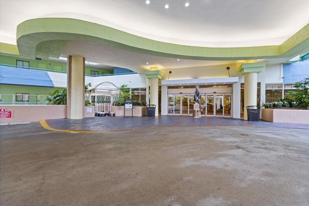 1105 Ocean Blvd. S Photo 9