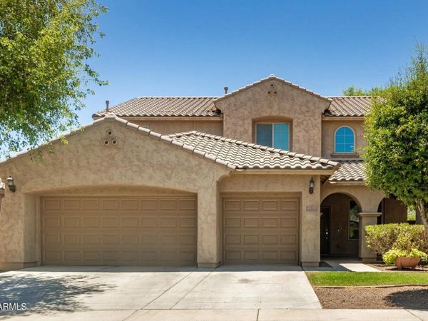 8718 N 180TH Drive, Waddell, AZ 85355