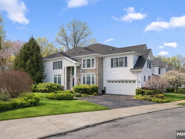 48 Bovensiepen Court, ROSELAND, NJ 07068
