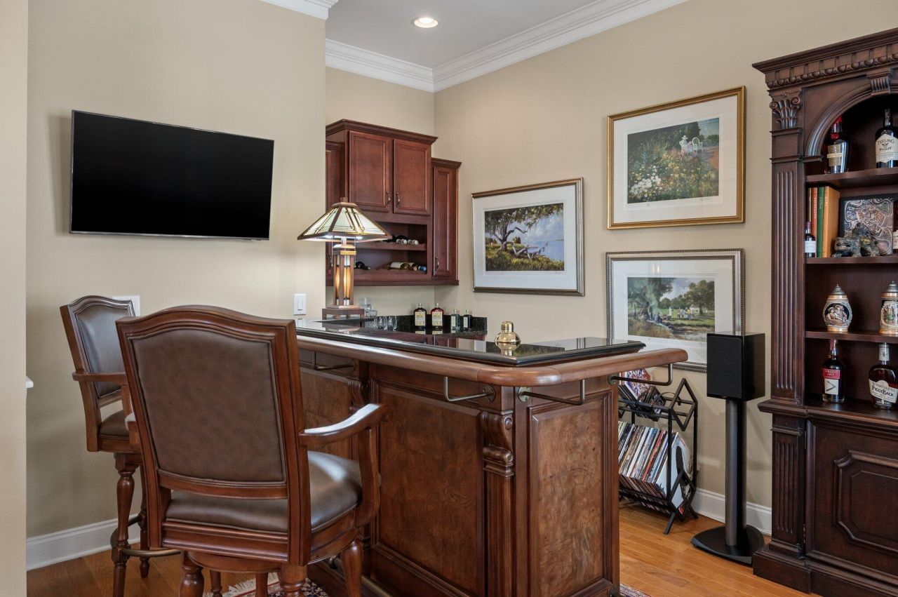 3765 Maidstone Drive Photo 12