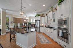 3765 Maidstone Drive photo 4