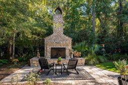 3765 Maidstone Drive photo 4