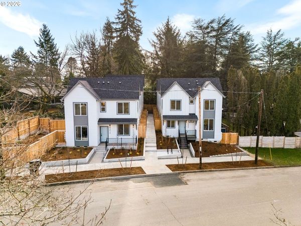 8632 SW 21st AVE, Portland, OR 97219