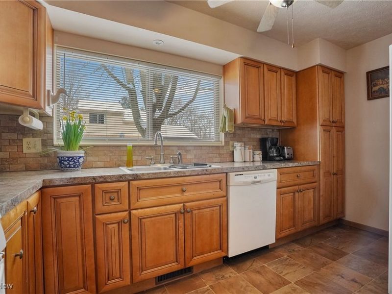 416 Rockys Run Road, Akron, OH 44319 Photo 20