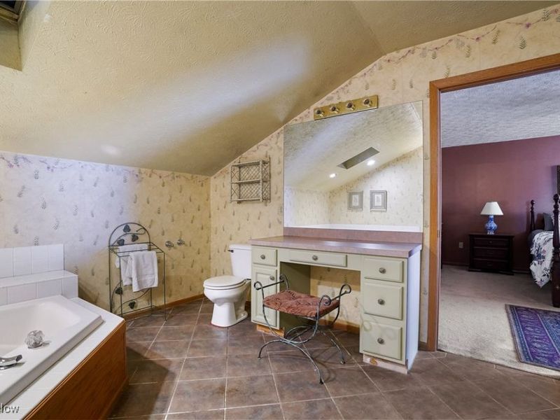 416 Rockys Run Road, Akron, OH 44319 Photo 24