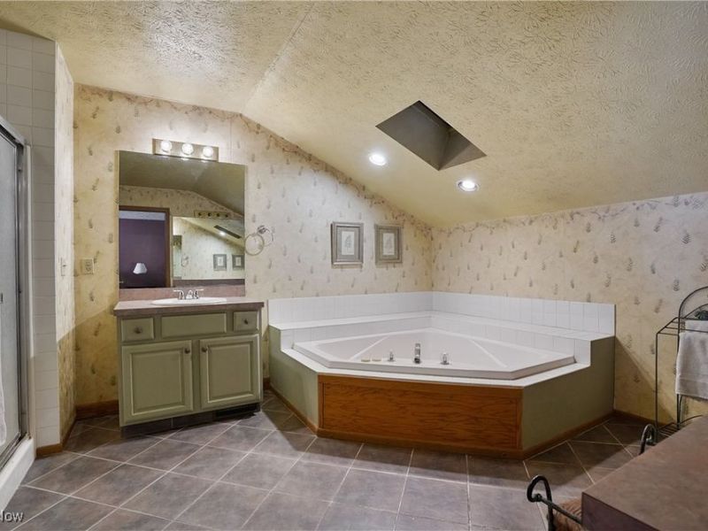 416 Rockys Run Road, Akron, OH 44319 Photo 26