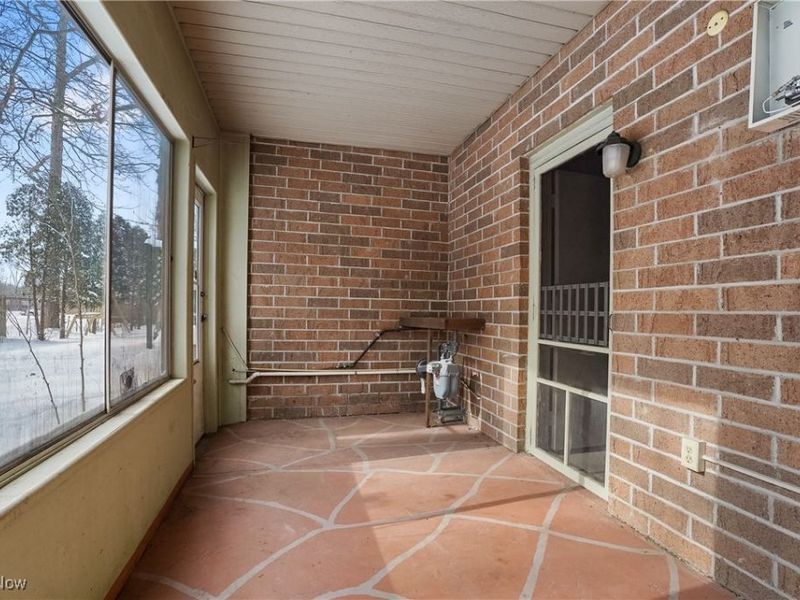 416 Rockys Run Road, Akron, OH 44319 Photo 6