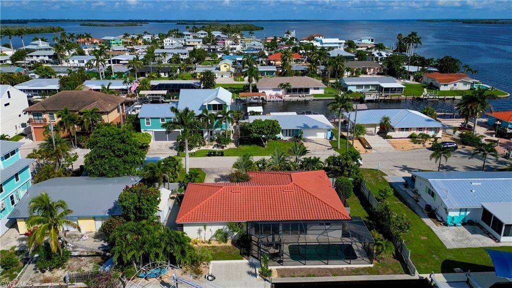 2701 Bruce St , Matlacha, FL 33993 Photo