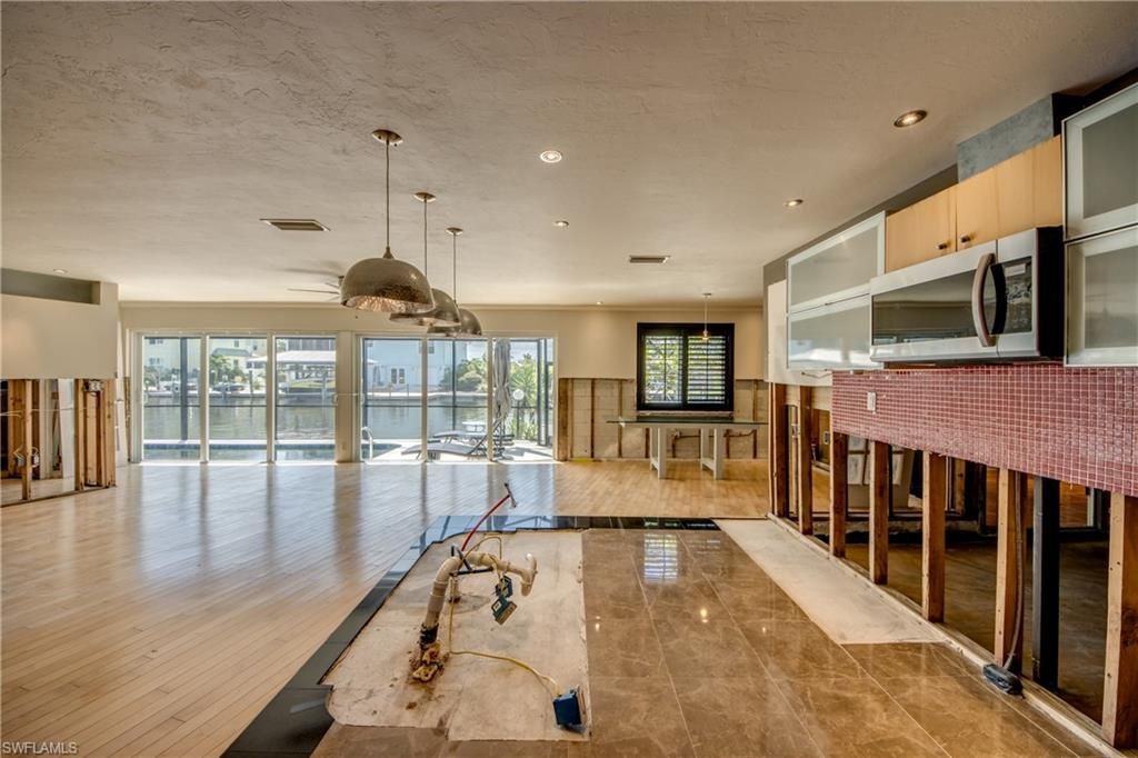 2701 Bruce St , Matlacha, FL 33993 Photo