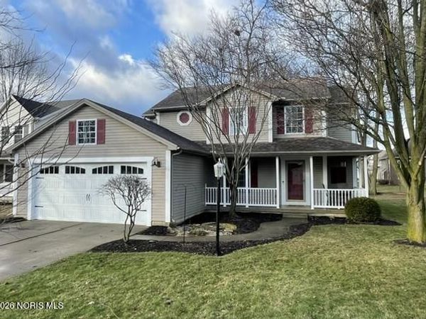 1282 Tricia Court, Perrysburg, OH 43551