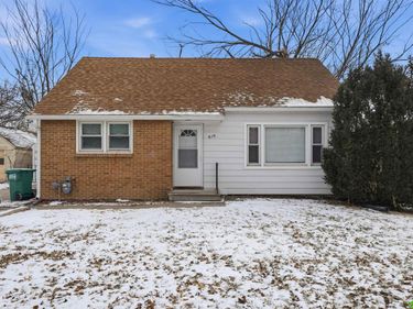 610 S 48th Street, Lincoln, NE 68504