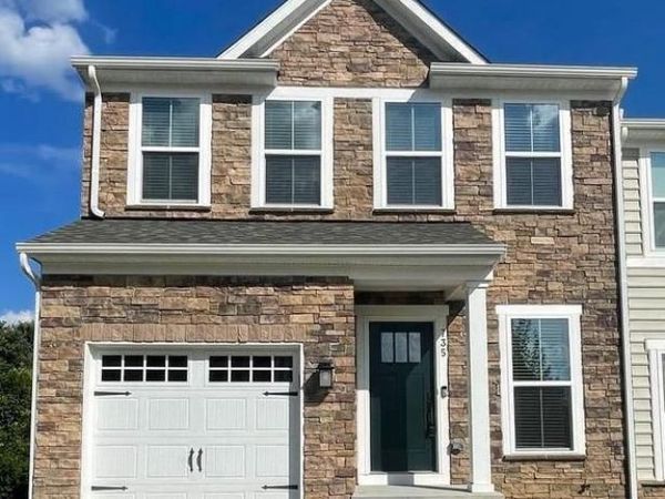 735 STONEHOUSE WAY, HOCKESSIN, DE 19707