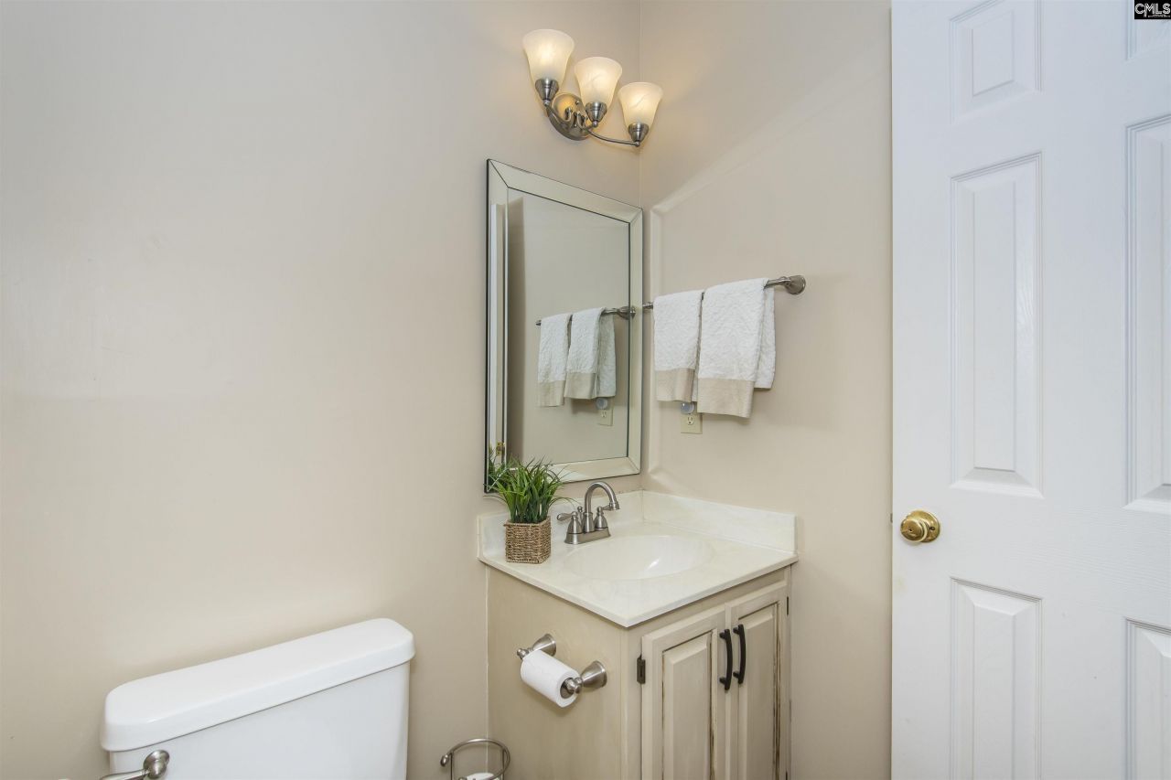 263 Sandstone Road Photo 10