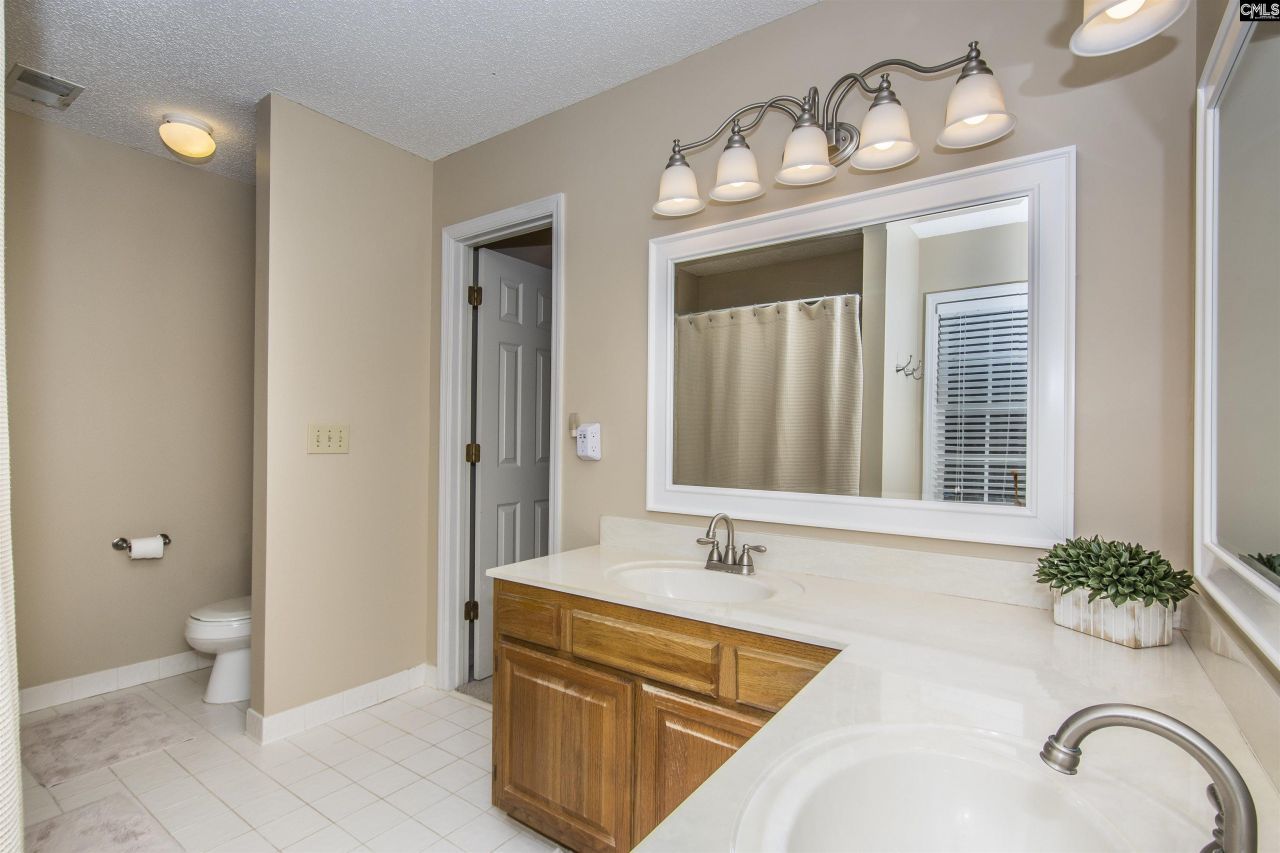 263 Sandstone Road Photo 16