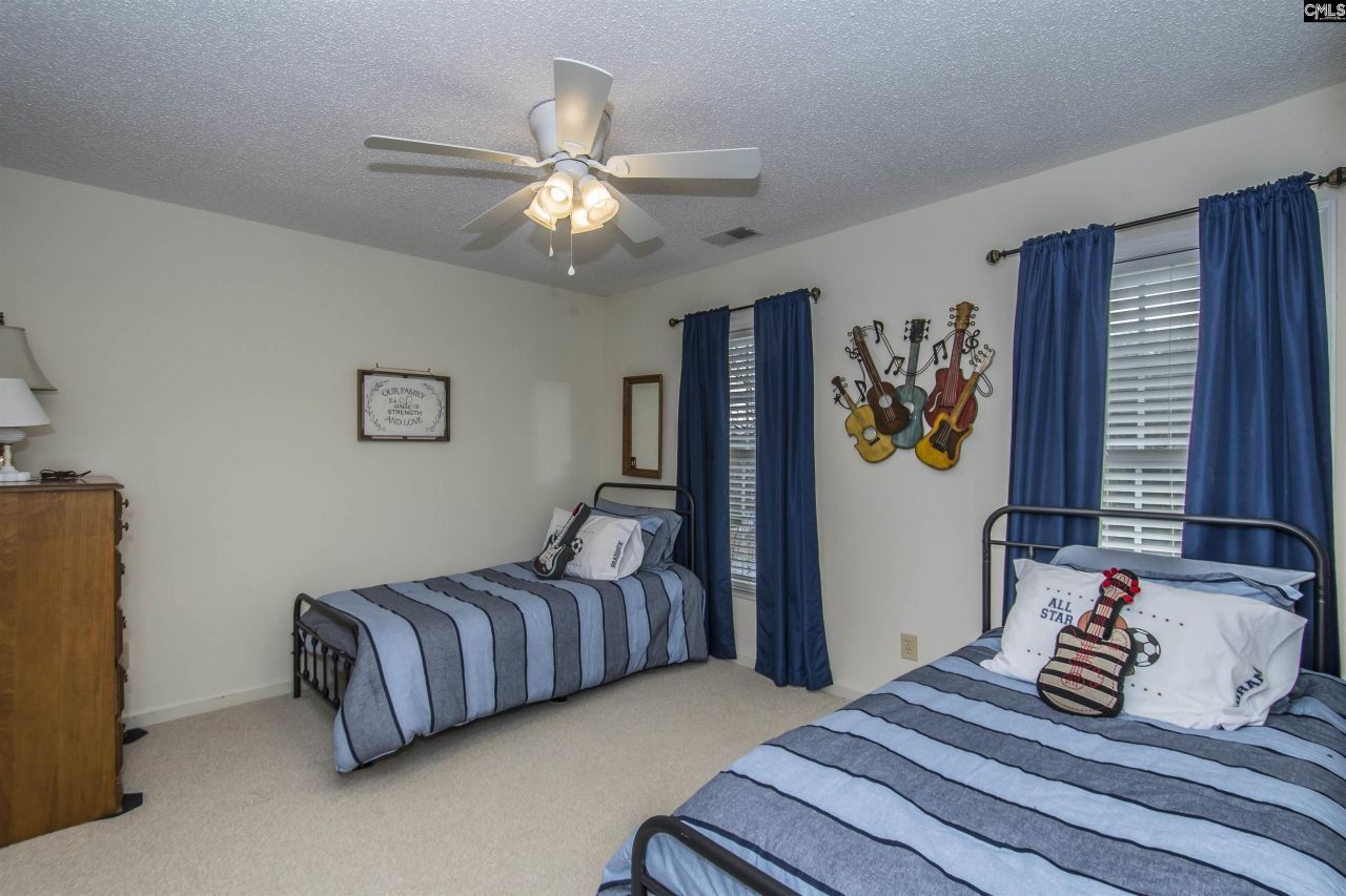 263 Sandstone Road Photo 17