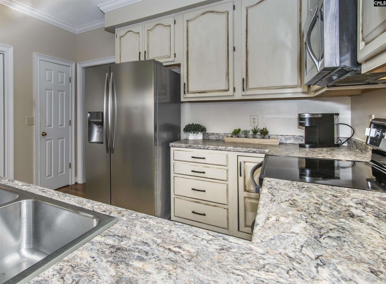 263 Sandstone Road Photo 8