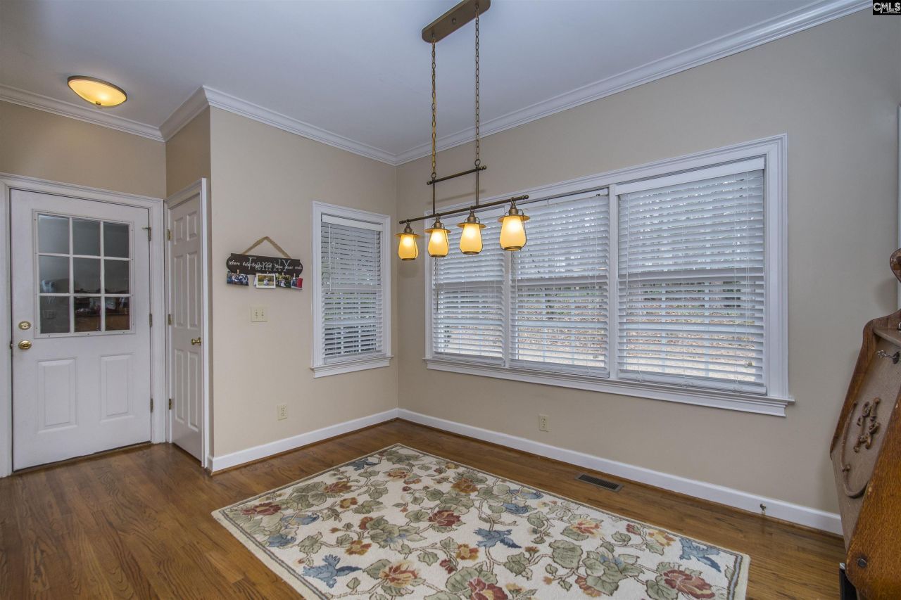 263 Sandstone Road Photo 9