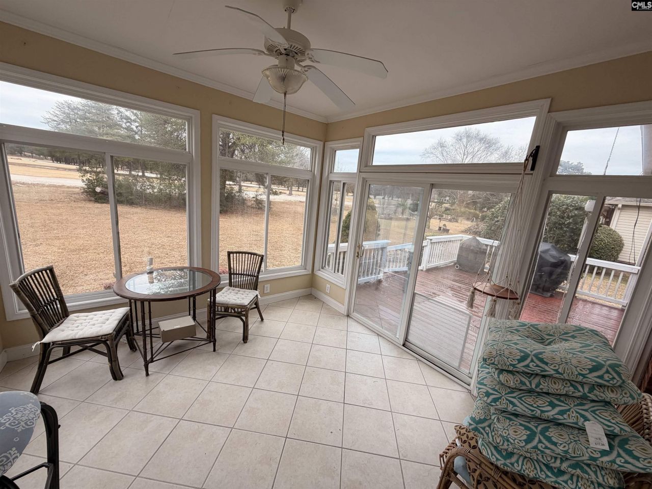 135 Clubhouse Drive Photo 24