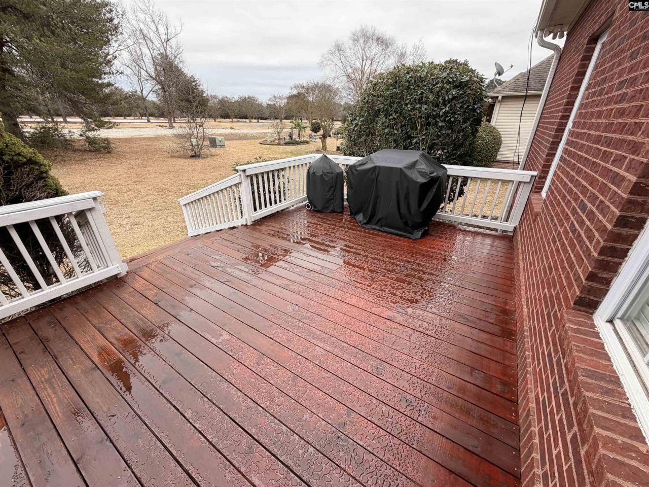 135 Clubhouse Drive Photo 25