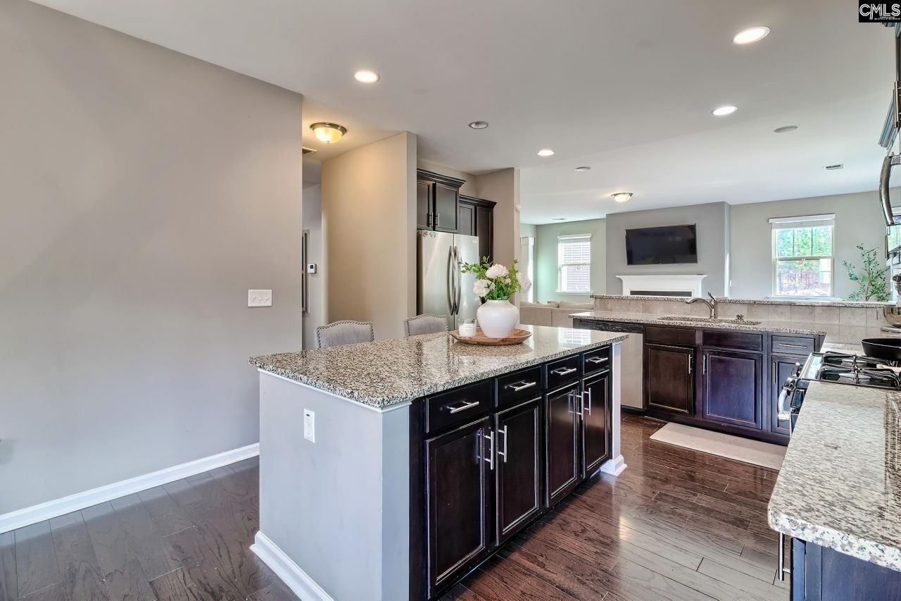 301 Massey Circle  Photo 9