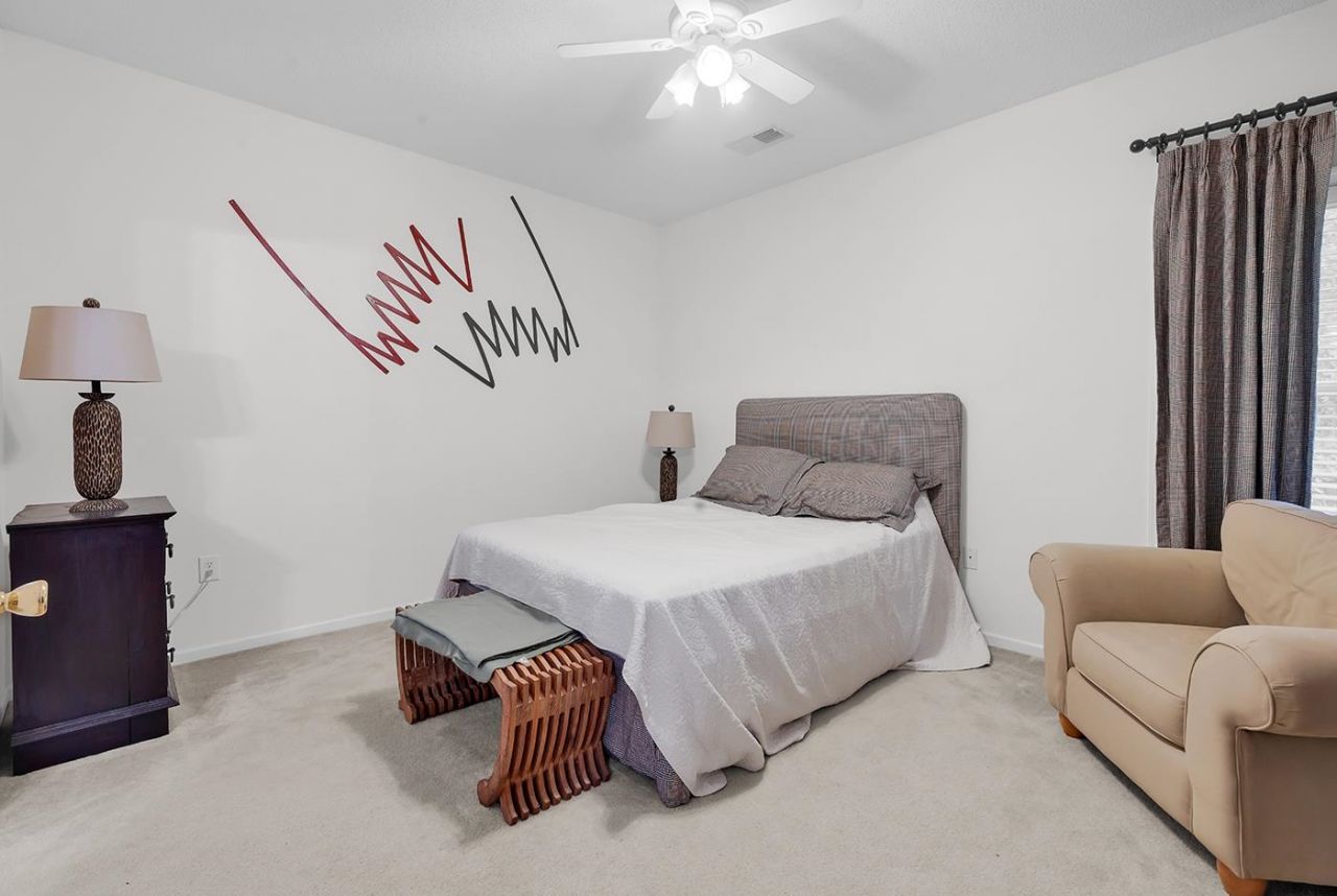 160 Lazy Willow Ln. Photo 10