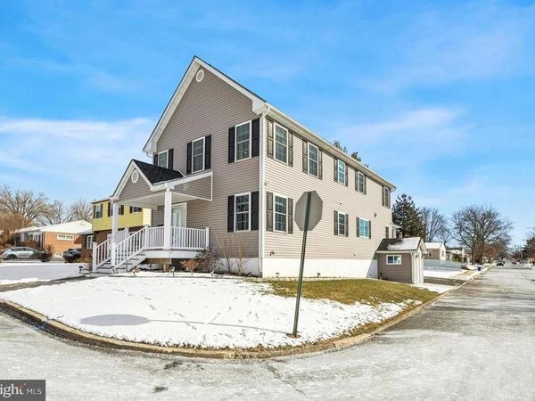 1002 11TH AVENUE, FOLSOM, PA 19033