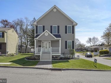 1002 11TH AVENUE, FOLSOM, PA 19033