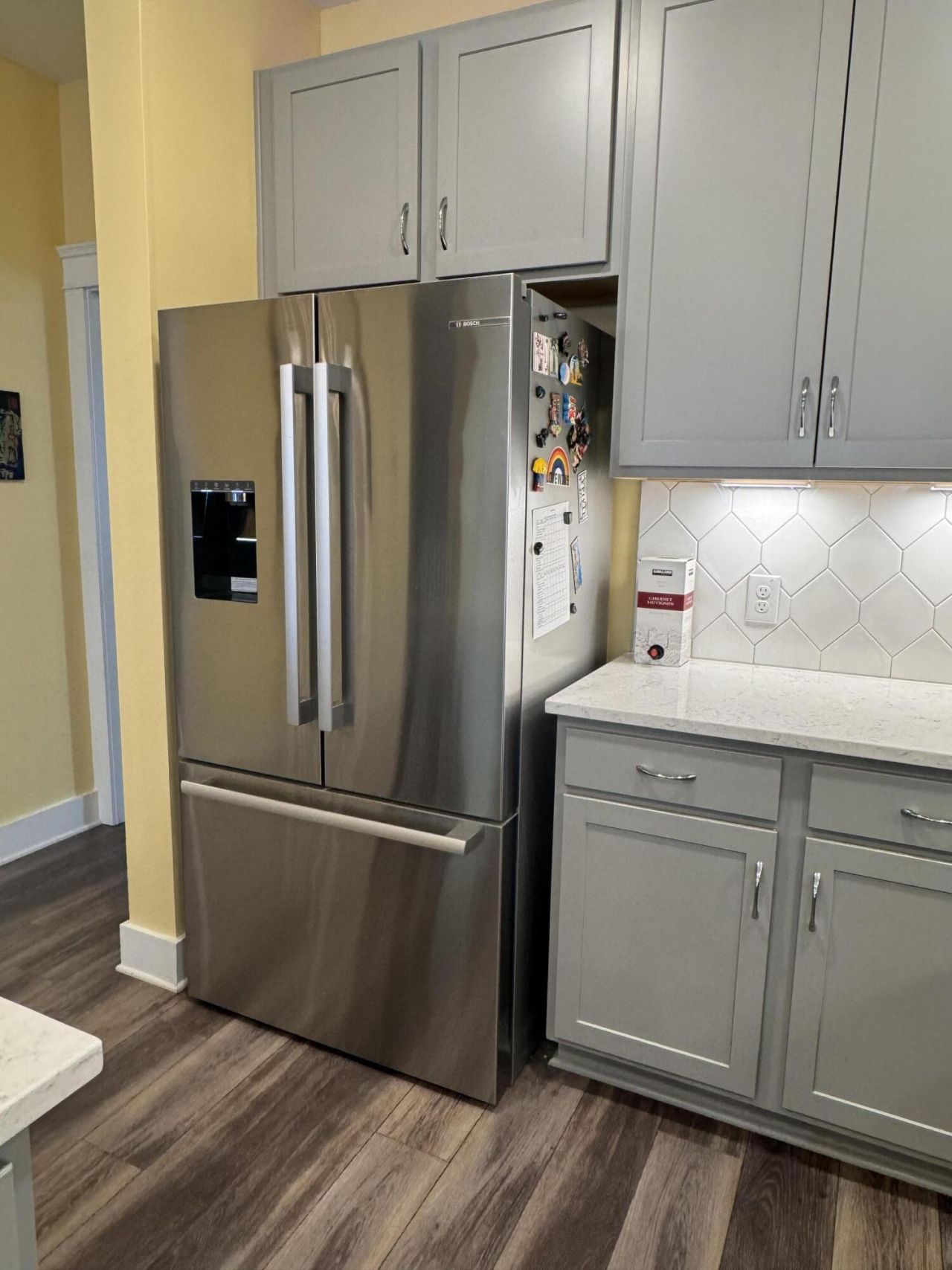 4581 Mixson Avenue Photo 7