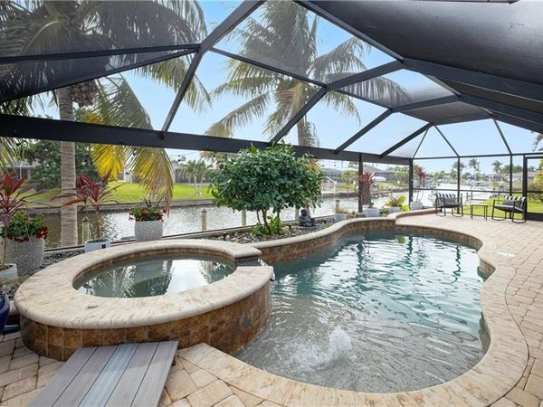 2274 SE 27th ST, CAPE CORAL, FL 33904