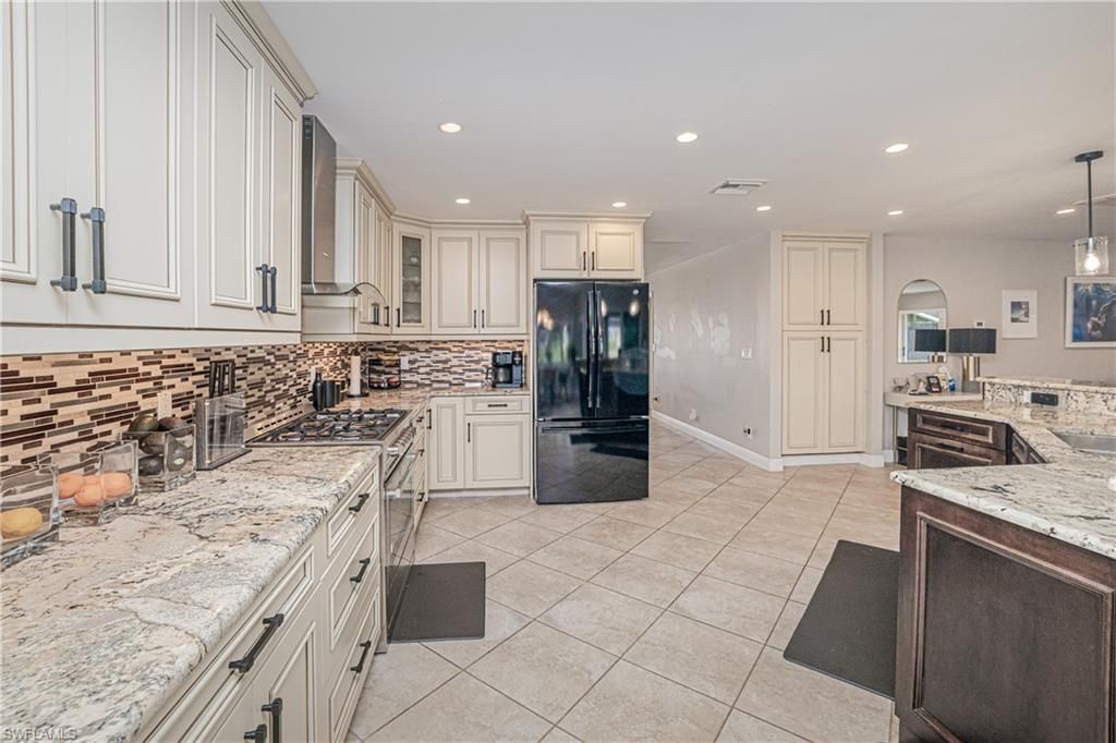 2274 SE 27th St, Cape Coral, FL 33904 Photo