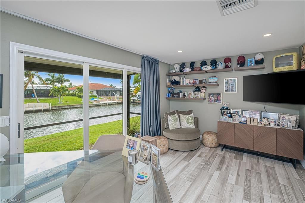 2274 SE 27th St, Cape Coral, FL 33904 Photo