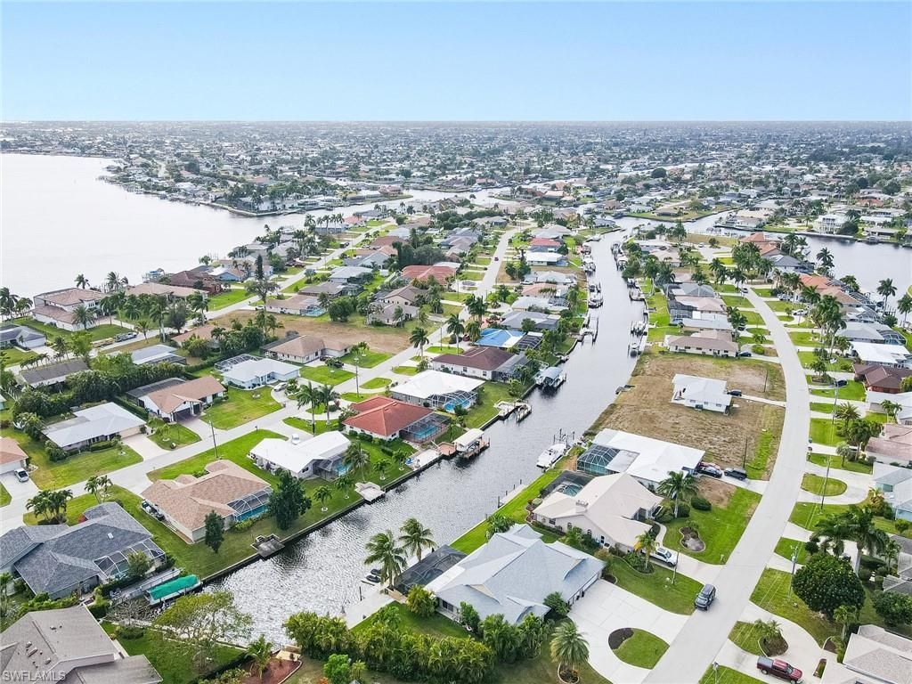 2274 SE 27th St, Cape Coral, FL 33904 Photo