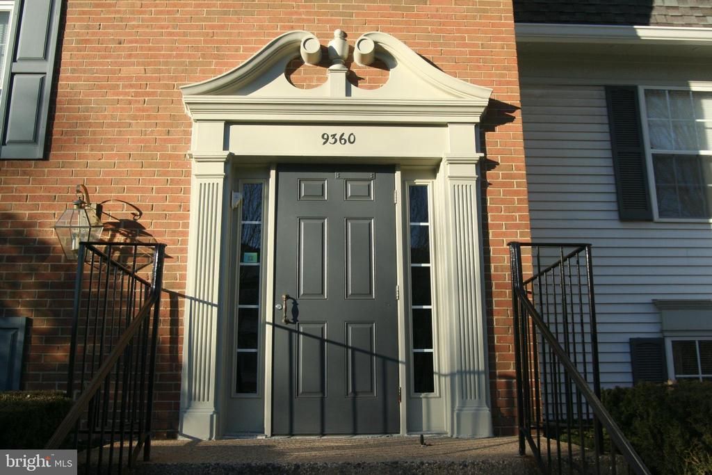 9360 Caspian Way, Unit 202, Manassas, VA 20110 Main Photo