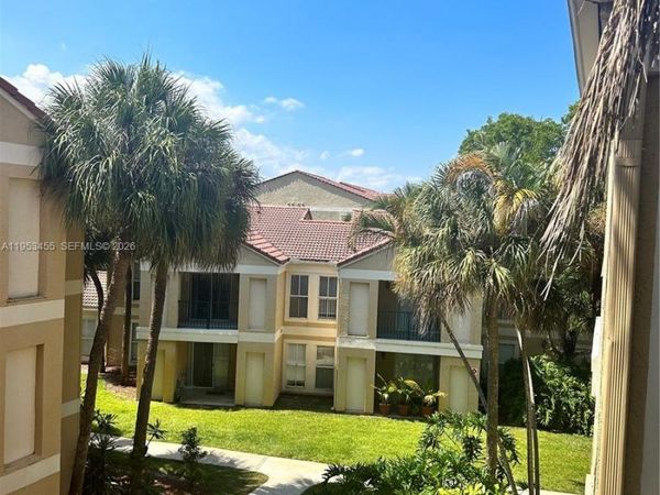 833 Riverside Dr , Unit 831, Coral Springs, FL 33071