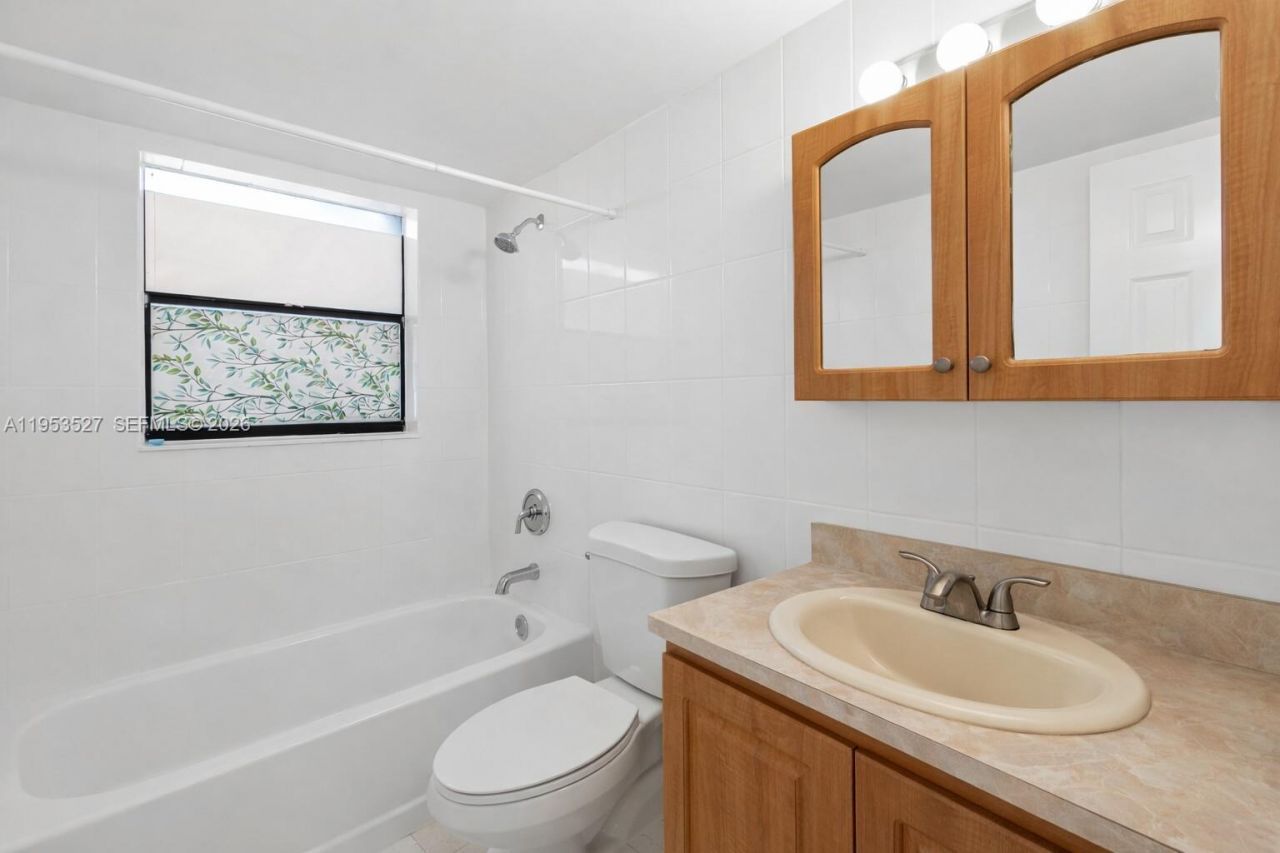 11116 Royal Palm Blvd, Unit 2-10, Coral Springs, FL 33065 Photo