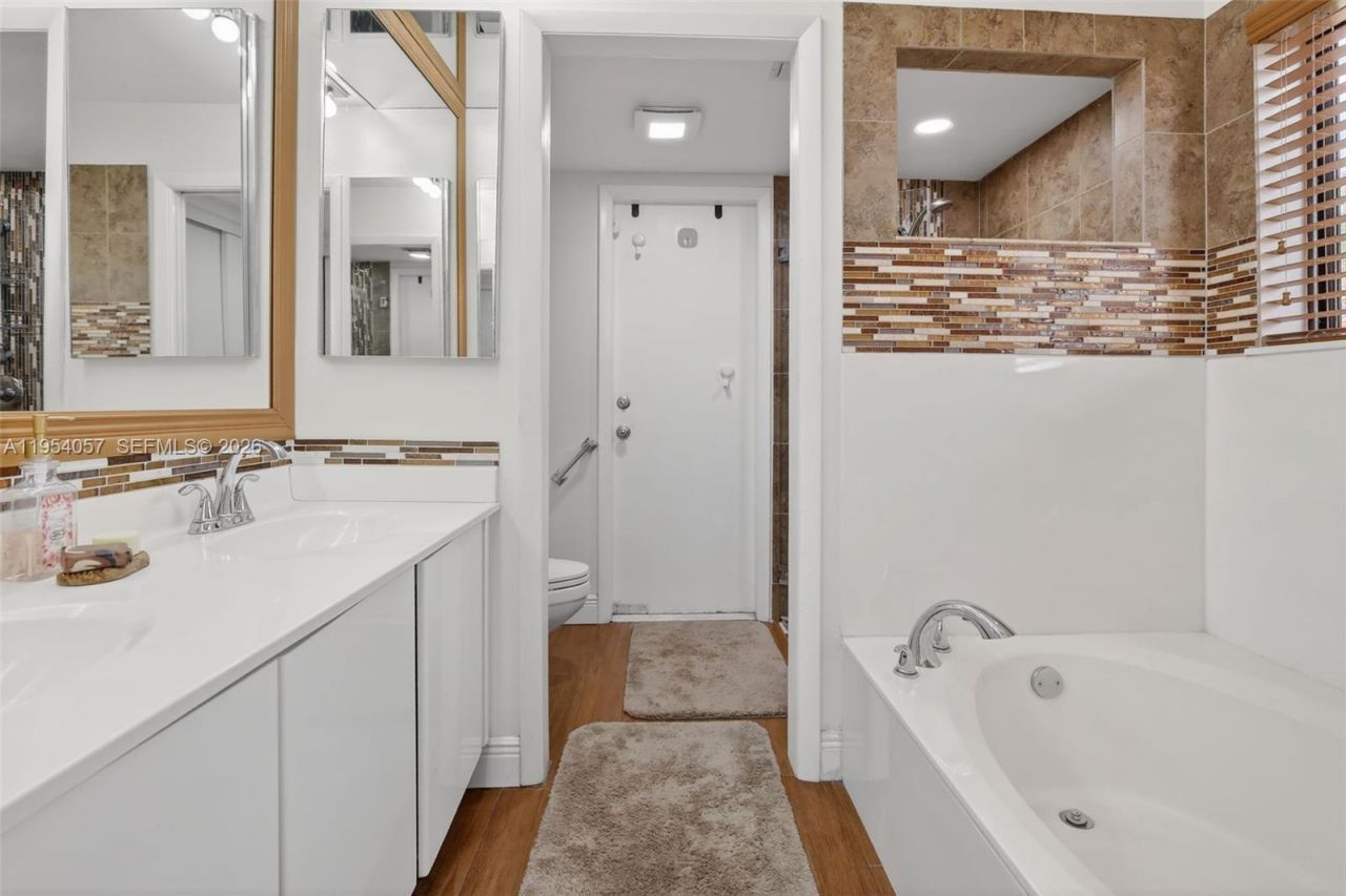 9375 NW 18th Ct, Plantation, FL 33322 Photo