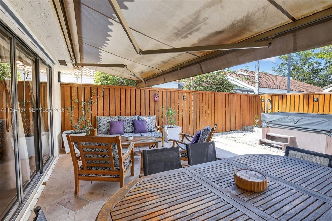 9375 NW 18th Ct, Plantation, FL 33322 Photo