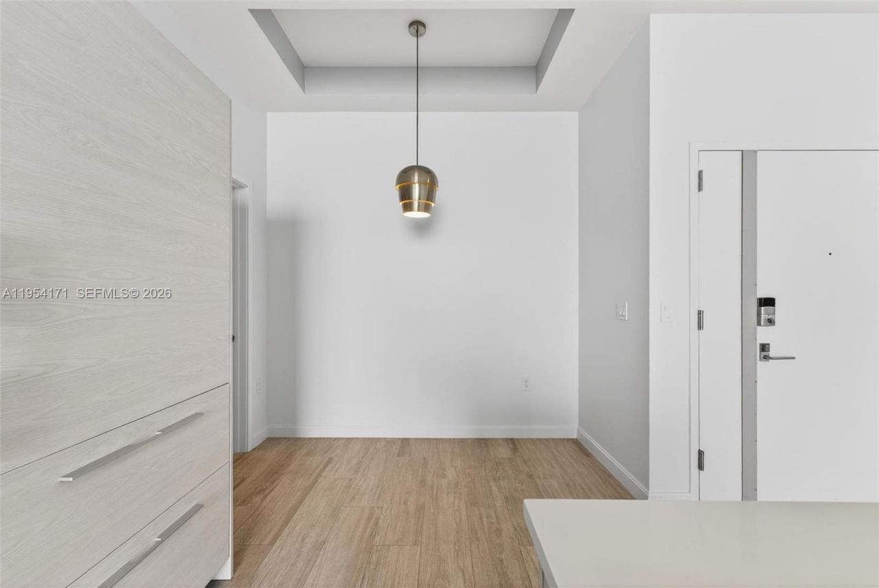 45 SW 9th St, Unit LPH-4609, Miami, FL 33130 Photo