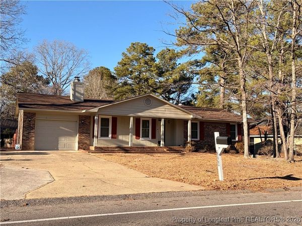 7098 Calamar Drive, Fayetteville, NC 28314