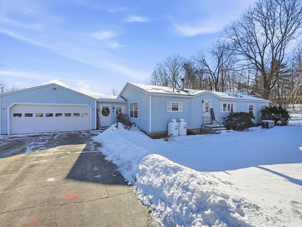 54 Old Village Road, Winthrop, ME 04364