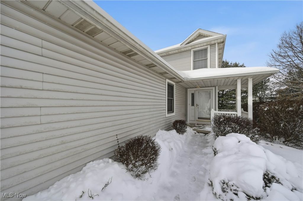 758 Beverly Avenue, Canal Fulton, OH 44614 Main Photo