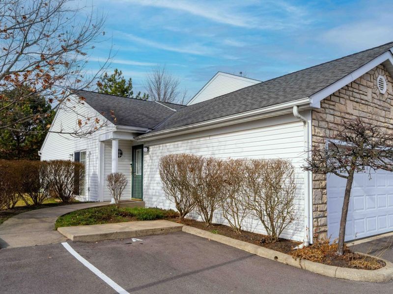 1981 Hoadley Drive, Unit 10A, Columbus, OH 43228 Photo 1