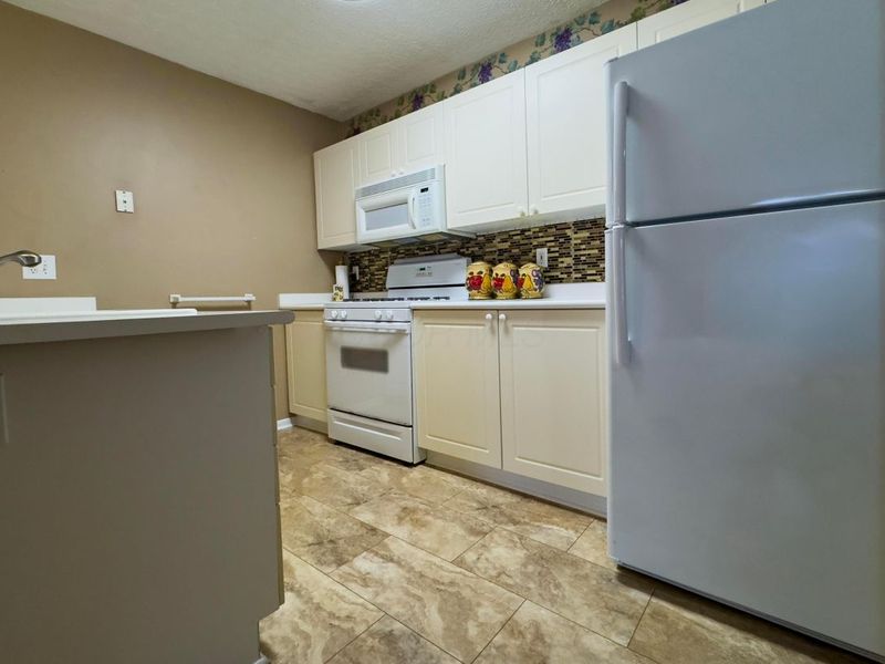 1981 Hoadley Drive, Unit 10A, Columbus, OH 43228 Photo 15