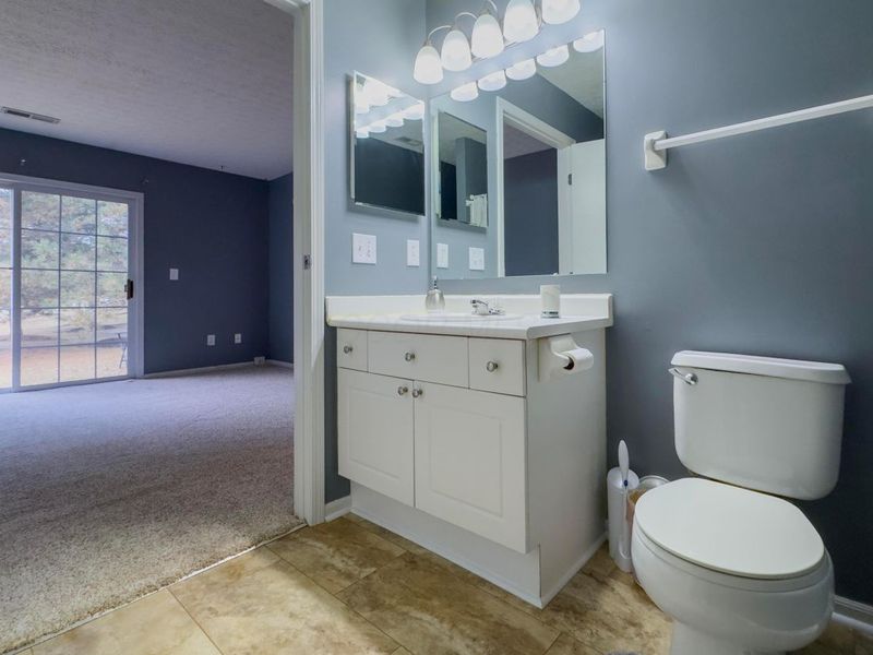 1981 Hoadley Drive, Unit 10A, Columbus, OH 43228 Photo 9