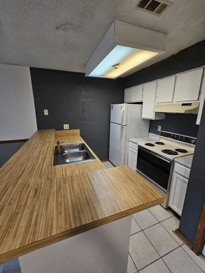 4482 Little River Inn Ln. Photo 8