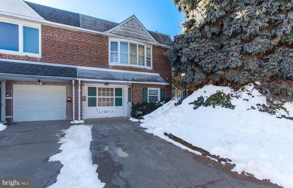 10650 Halstead Street, Philadelphia, PA 19116 Main Photo