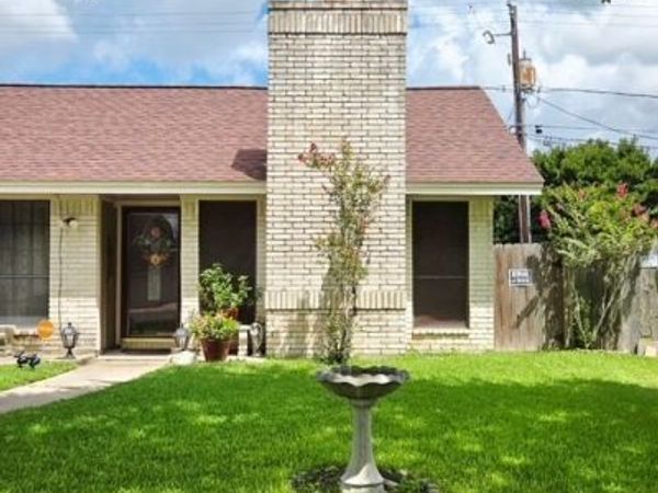 808 Taos Drive, Victoria, TX 77904